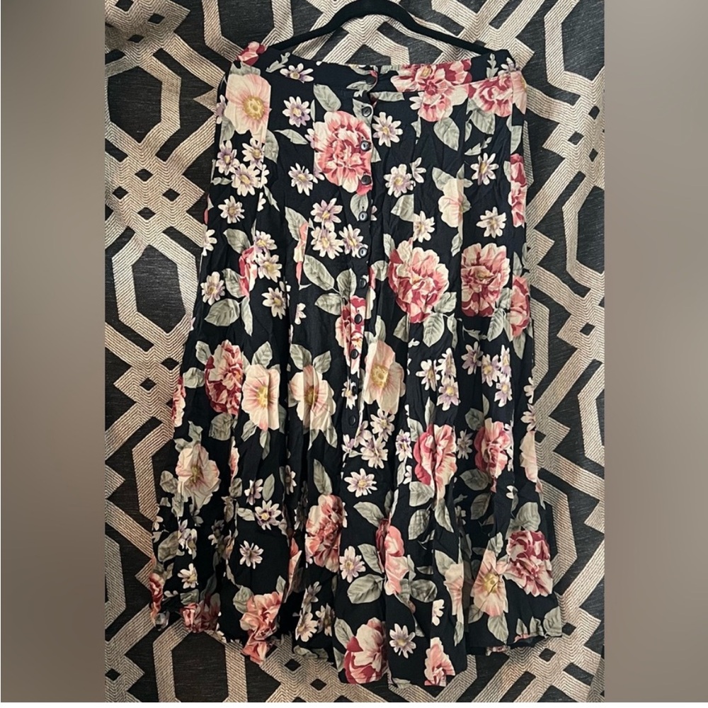 Vintage Express Black and Pink Midi A-Line Floral Skirt